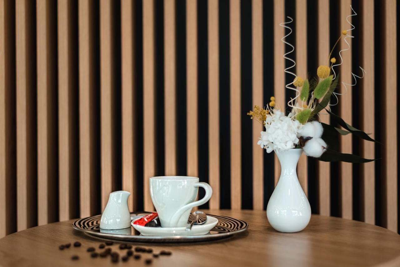 Grand View Hotel & Suites Copou ياش المظهر الخارجي الصورة