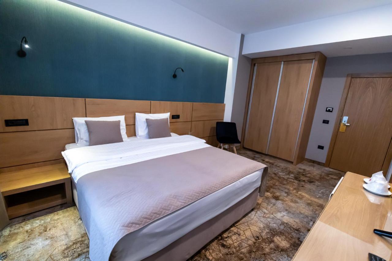 Grand View Hotel & Suites Copou ياش المظهر الخارجي الصورة