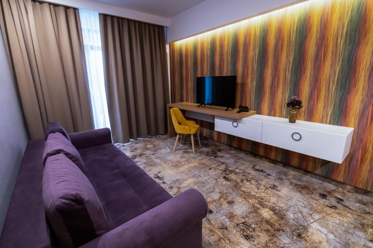 Grand View Hotel & Suites Copou ياش المظهر الخارجي الصورة