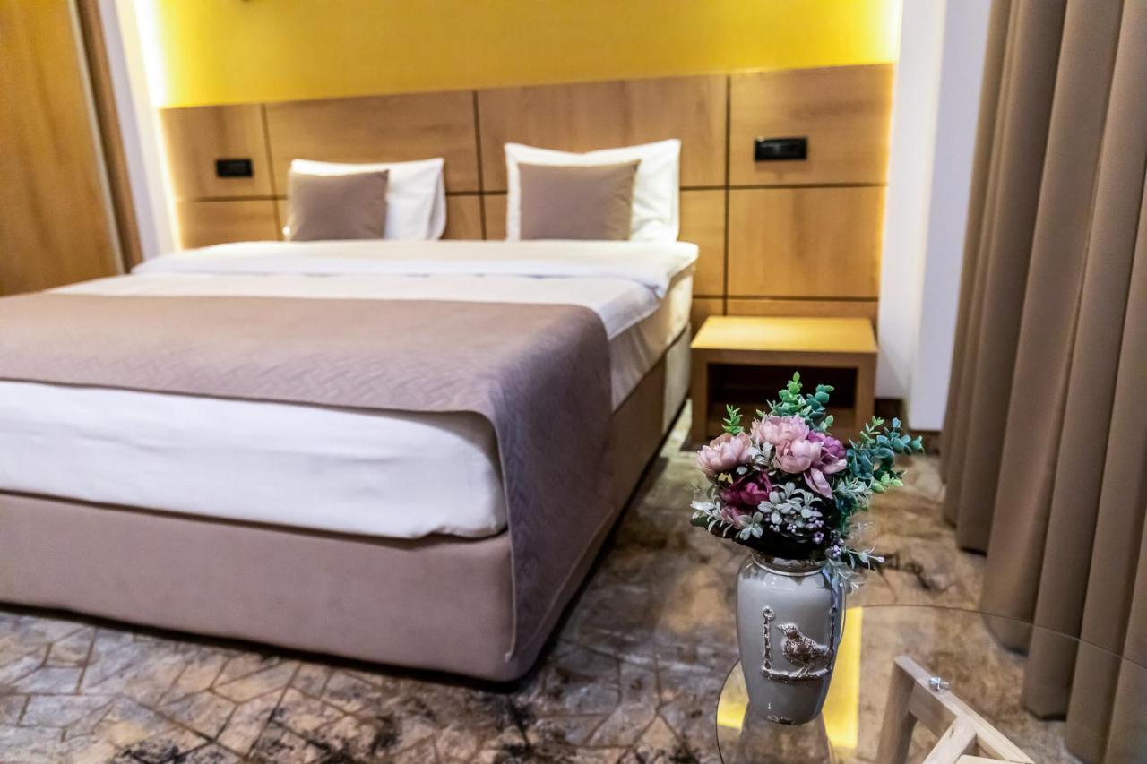 Grand View Hotel & Suites Copou ياش المظهر الخارجي الصورة
